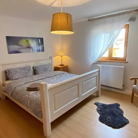 Casa Pur, 85m2 Mit Garten Sauna Apartment *